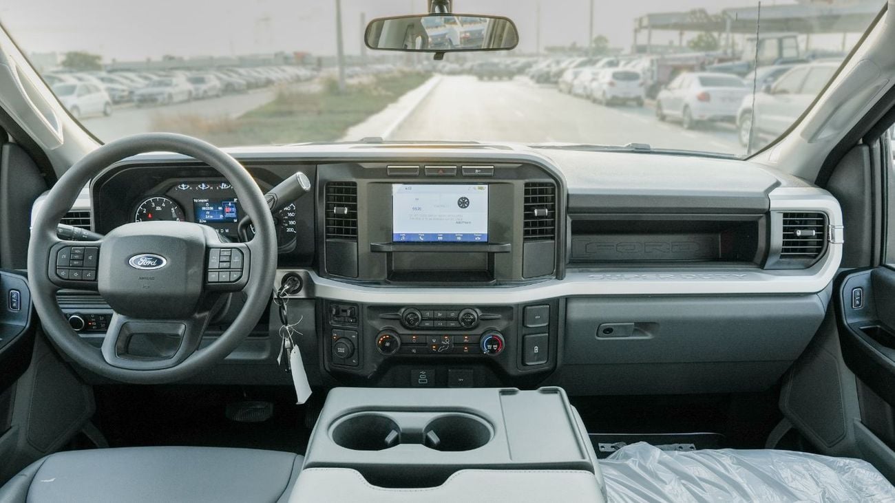 Ford F 250 Ford Super Duty DC F 250 petrol  AT  6.8L V8 2024 model