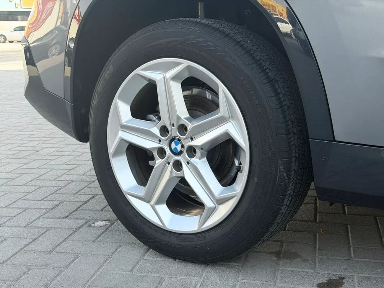 بي أم دبليو X1 SDRIVE 20i