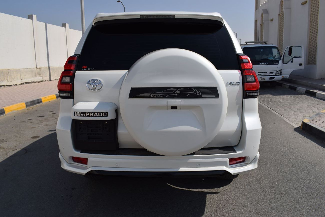 Toyota Prado Toyota Prado VXR 4.0L 4WD, Model:2023. Only done 15000 km
