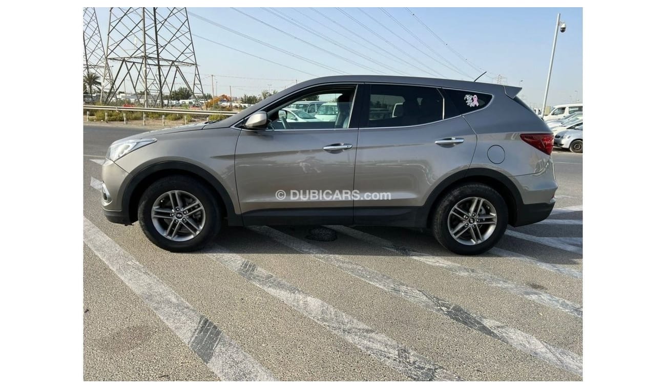 Hyundai Santa Fe *Offer*2017 Hyundai Santa Fe Sports 4x4  /