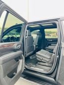 Chevrolet Suburban LT 5.3L 4WD
