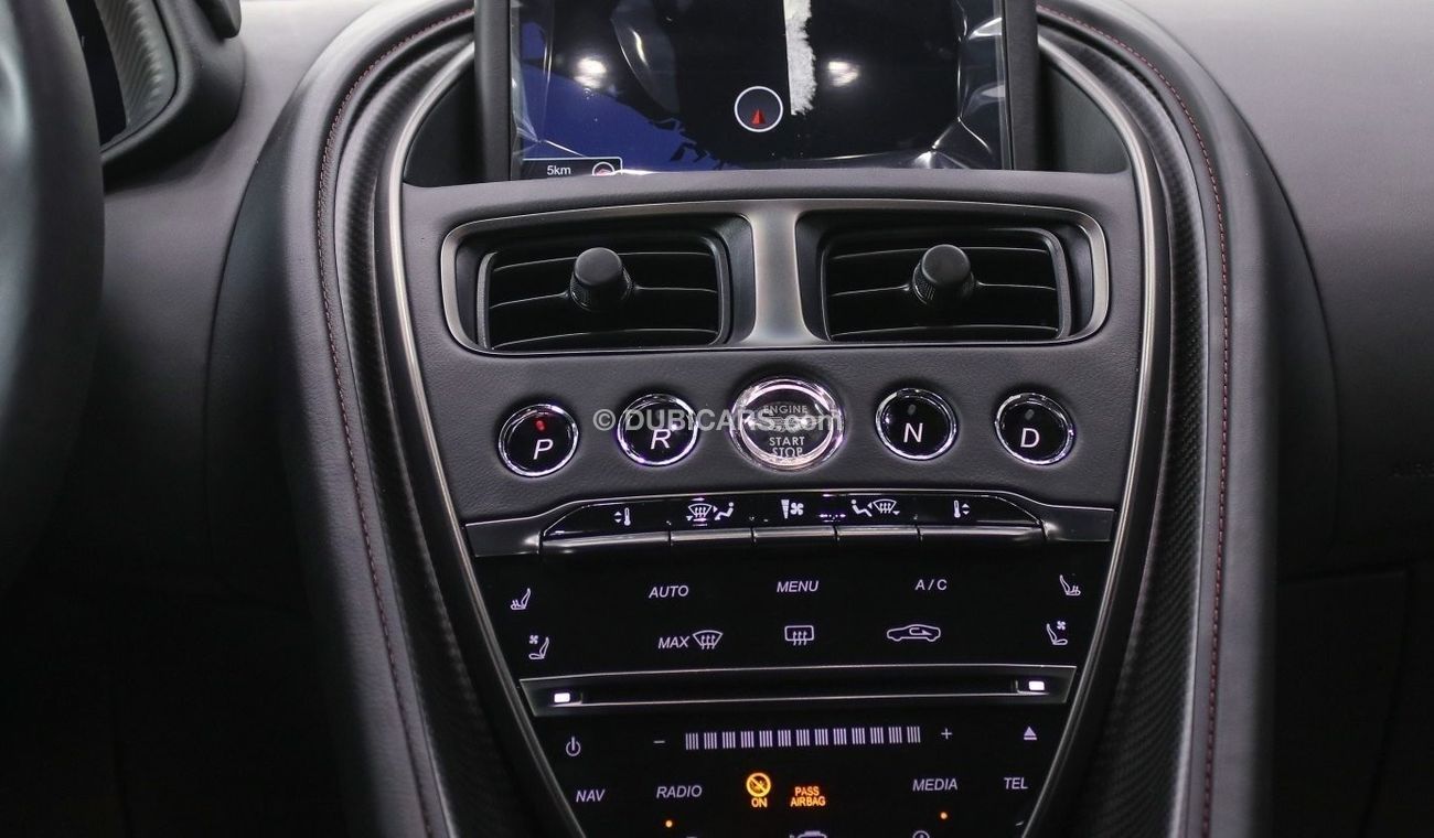 Aston Martin DB11 DB11