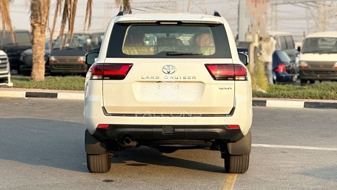 تويوتا لاند كروزر GXR 300 GX-R 3.3L V6 TT DIESEL AT(EXPORT ONLY)