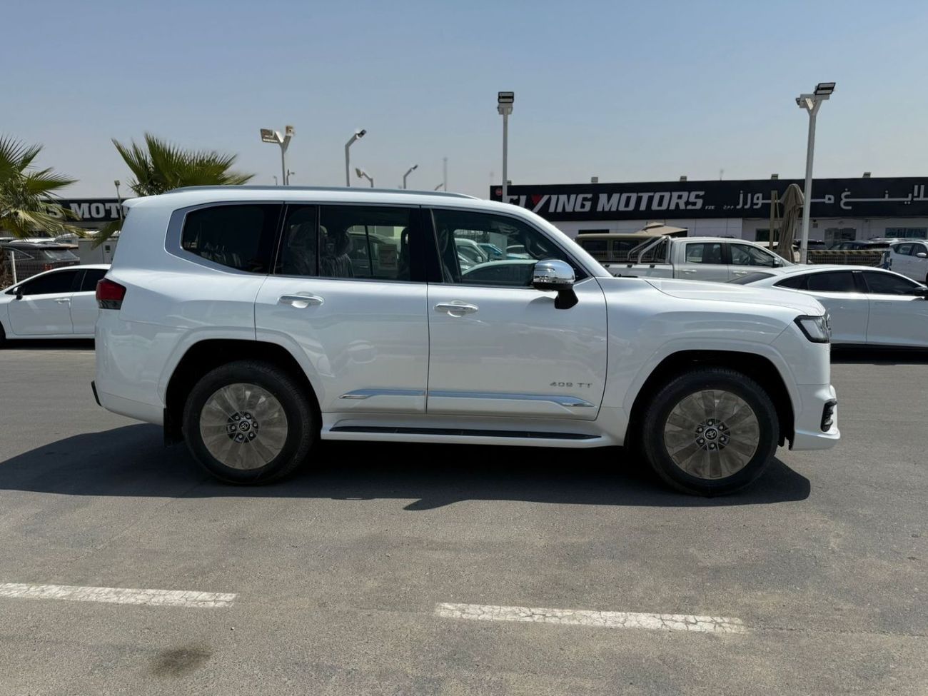 تويوتا لاند كروزر VXR 3.5L Twin Turbo , Petrol , Full Option  2025 Model