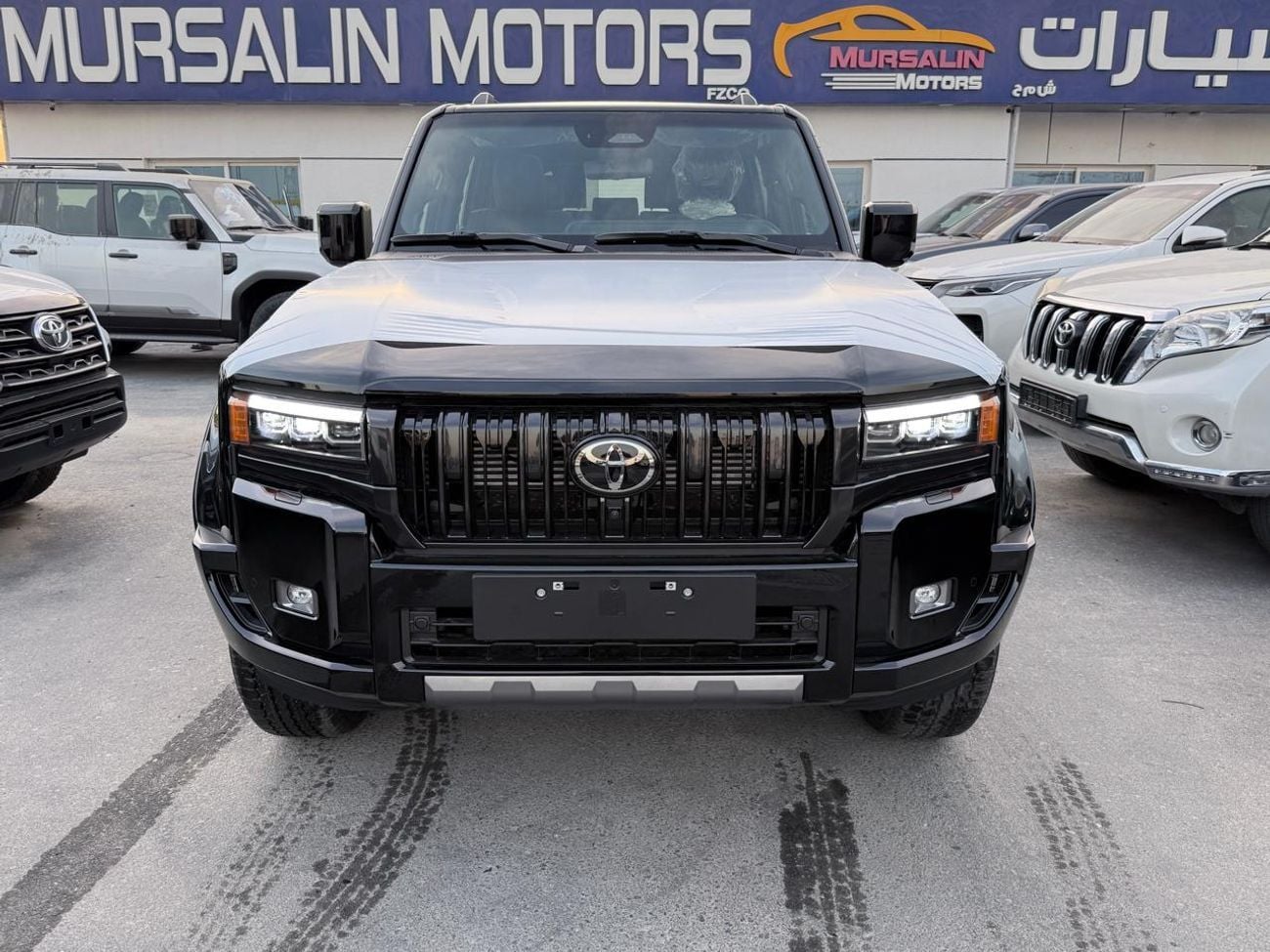 تويوتا برادو Toyota Prado Luxury 2.4L 2026 With Panoramic Sunroof Black Petrol (Export Only)