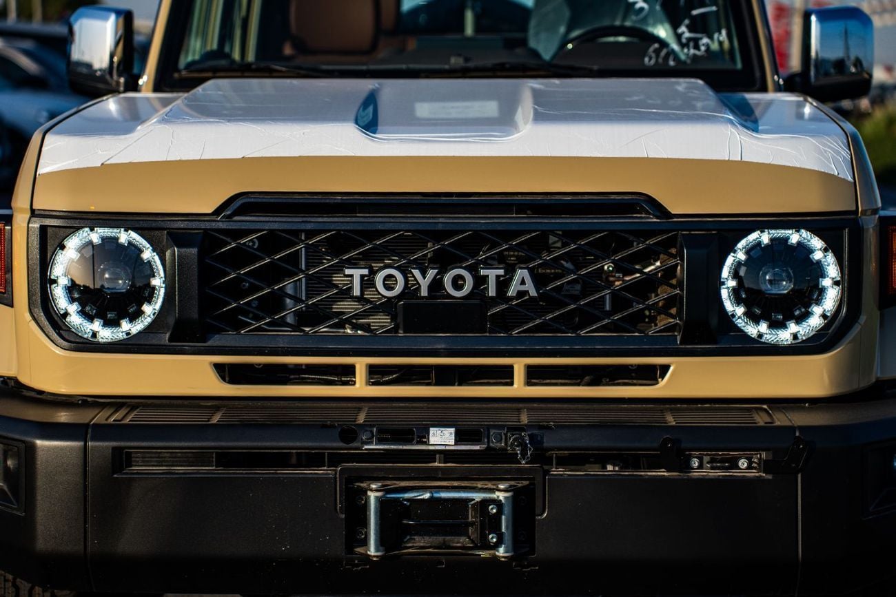 Toyota Land Cruiser Pick Up  Toyota LC79  4.0l Double Cabin