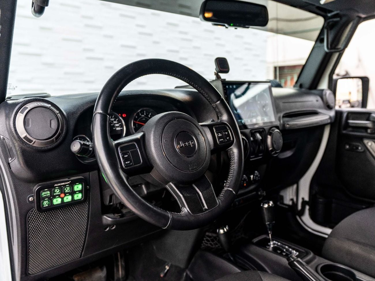 Jeep Wrangler Sport 3.6L A/T