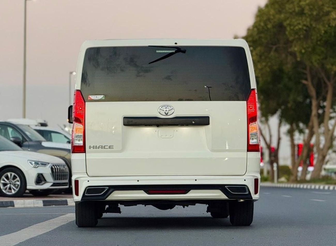 Toyota Hiace 4-SEATER | AUTOMATIC TRANSMISSION | 2.8L DIESEL | BACK CAMERA | PARKING SENSORS