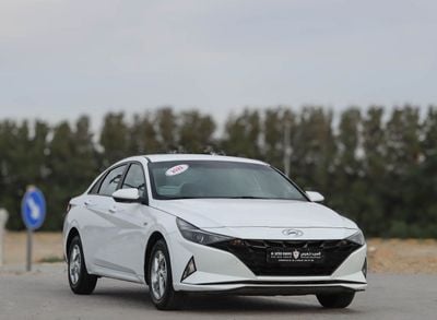 Hyundai Elantra Smart 1.6L Hyundai Elantra 2022 GCC 1.6 L accident-free,  in excellent condition, 706 P.M