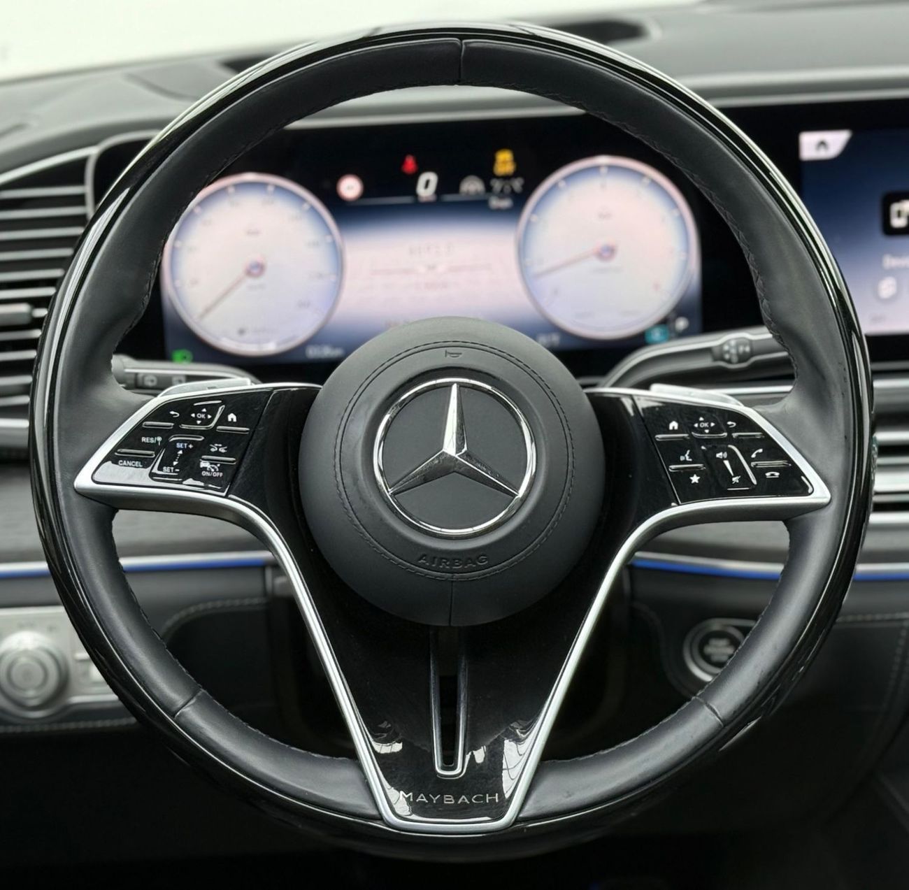 مرسيدس مايباخ gls600 مايباخ 2024 Mercedes Maybach GLS600, Warranty, Very Low Km, Executive Seats, Excellent Condition