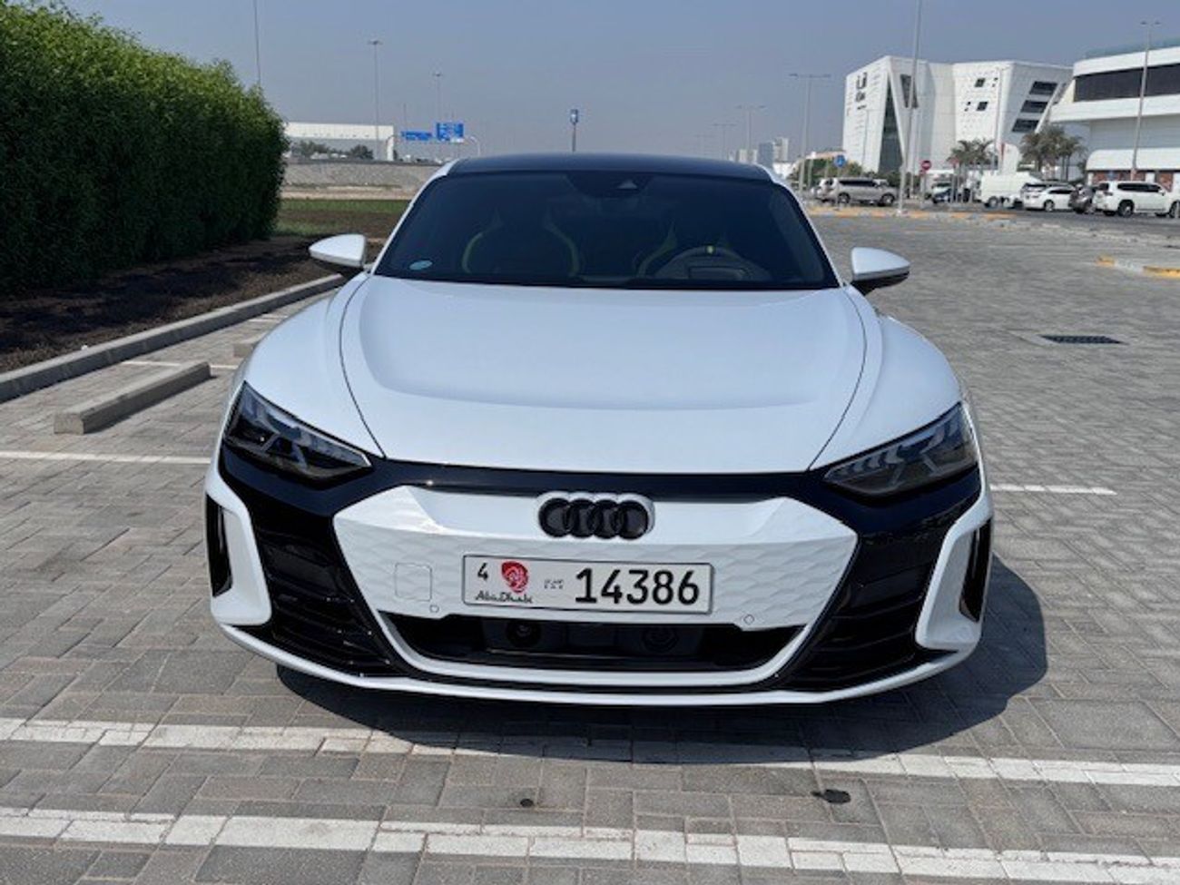 أودي إي ترون جي تي quattro