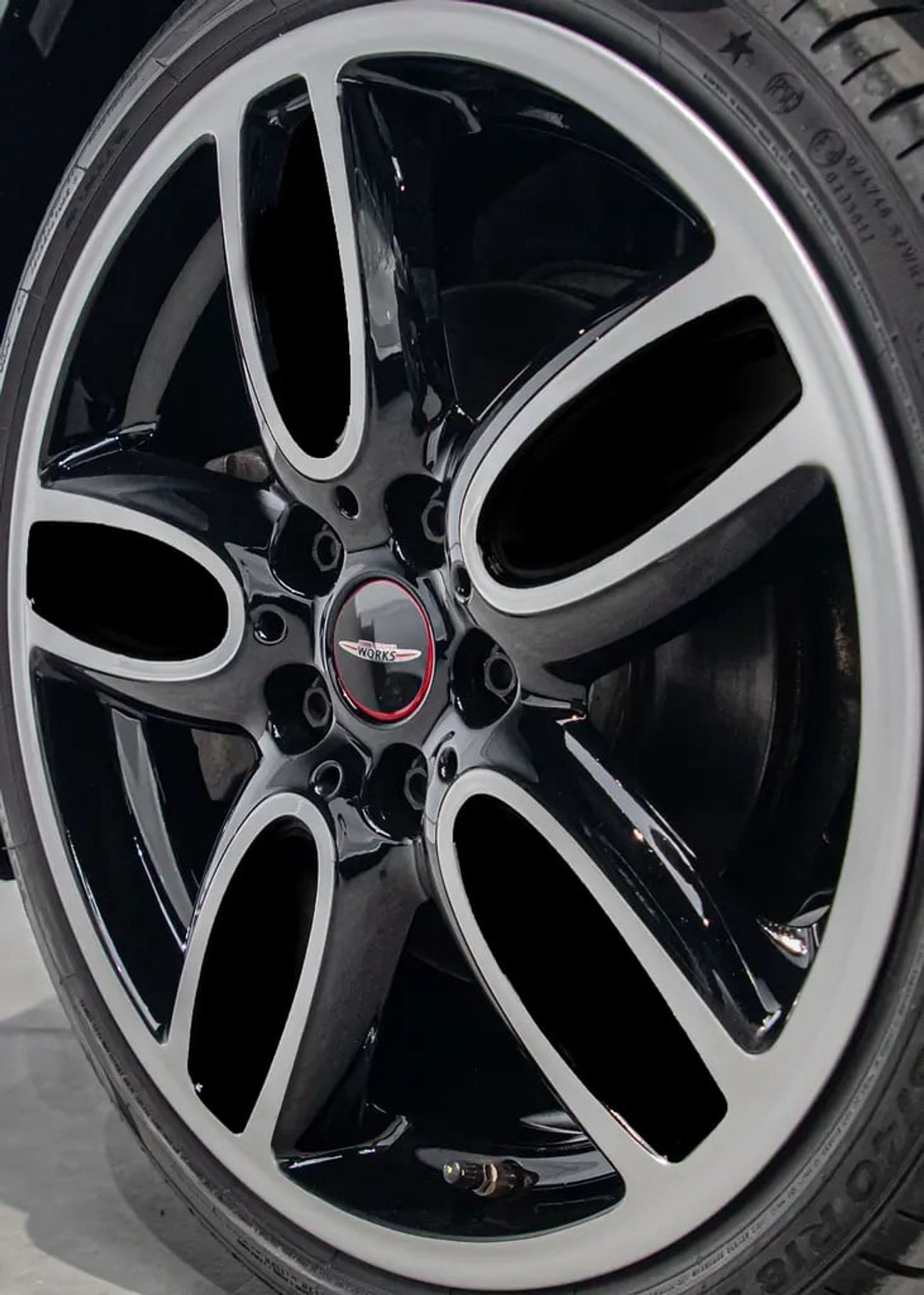 ميني كوبر S 2.0L (4 Seater)