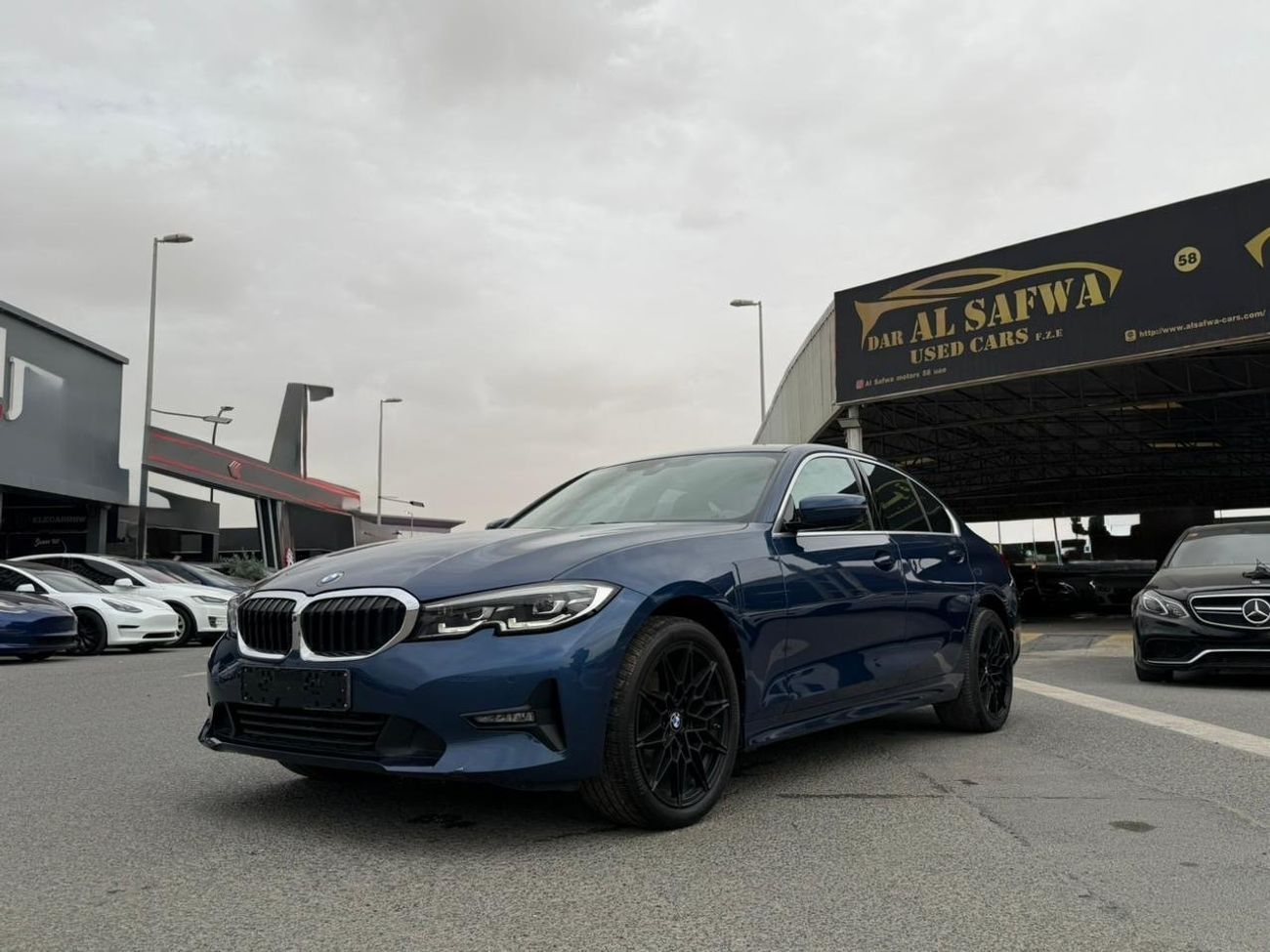 BMW 320i