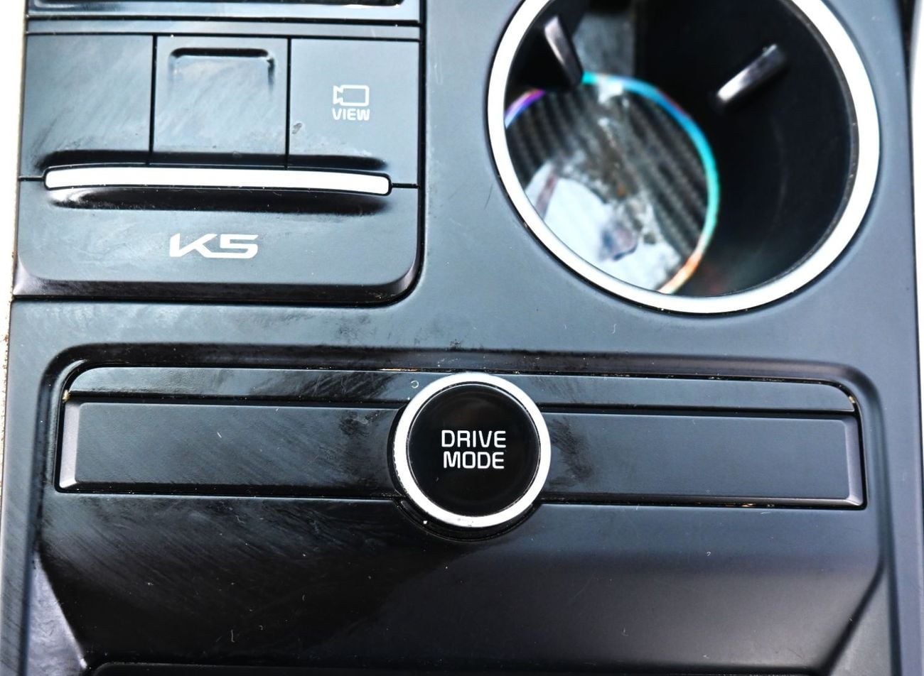 Kia K5 LX