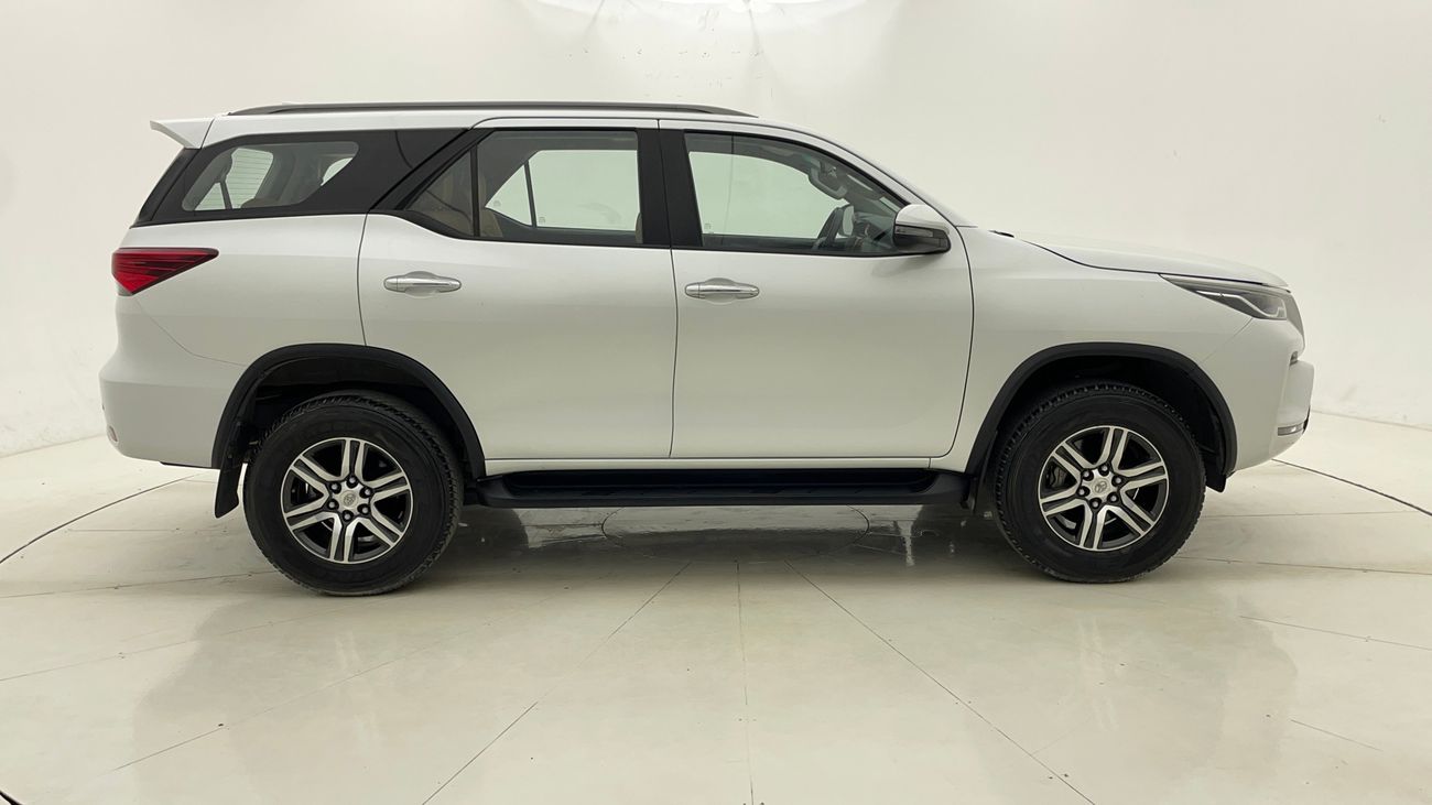 تويوتا فورتونر EXR 2.7 | بدون دفعة مقدمة | اختبار القيادة في المنزل