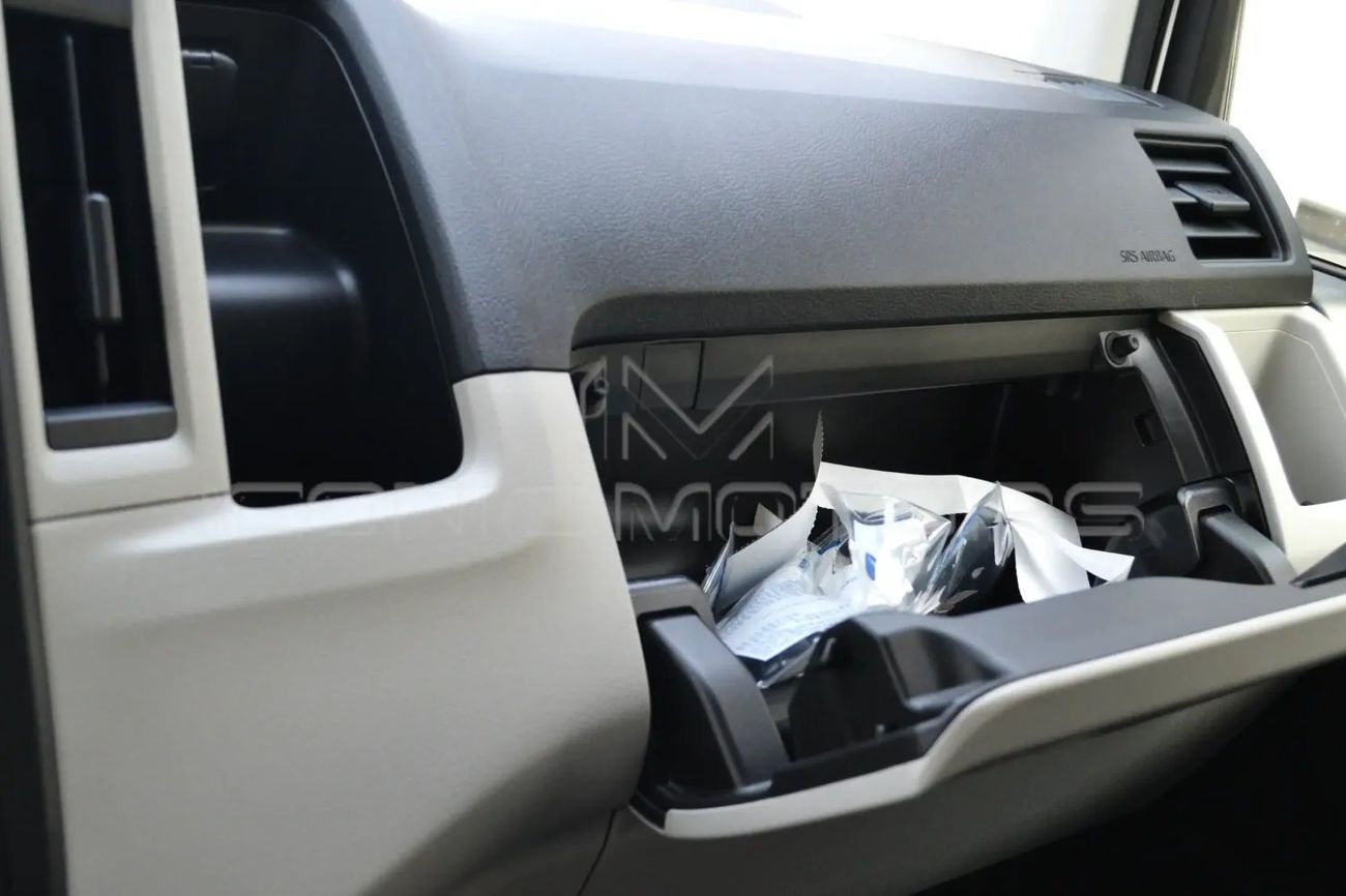 تويوتا هاياس 3.5L PETROL MANUAL HIGH ROOF 13- SEATER PASSENGER