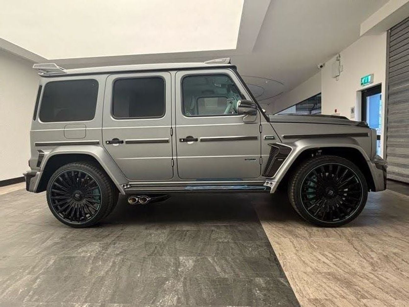 Mercedes Benz Brabus 4.0 G63 V8 BiTurbo MHEV AMG MANUFAKTUR Edition SpdS+9GT 4WD Euro 6 (s/s) 5dr ( EXPORT ONLY) Right Ha