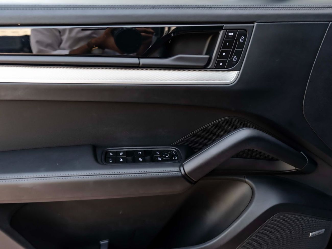 Porsche Cayenne Base Coupe