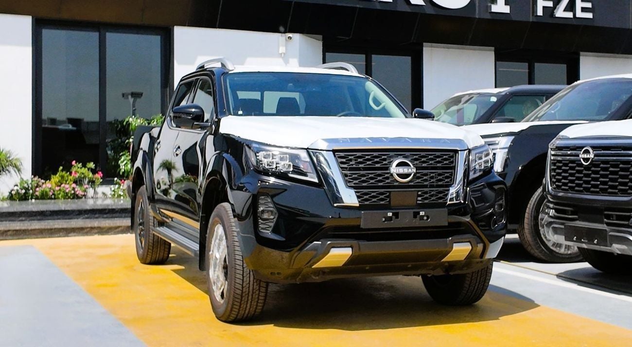 Nissan Navara  2025 Nissan Navara | 2.5L Petrol | 160 HP | Manual | 4x4 | GCC Specs