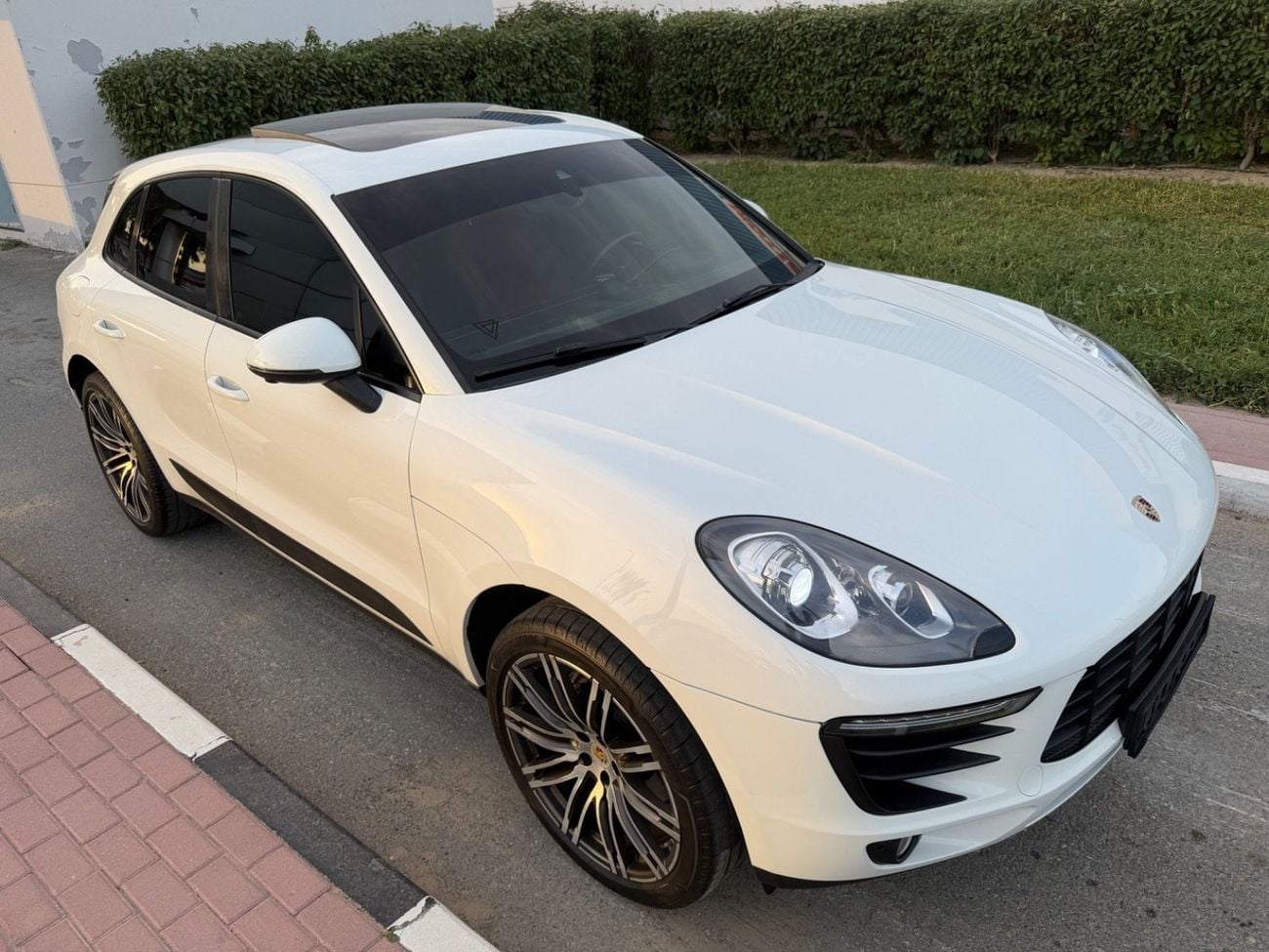 Porsche Macan T 2.0L (260 HP)