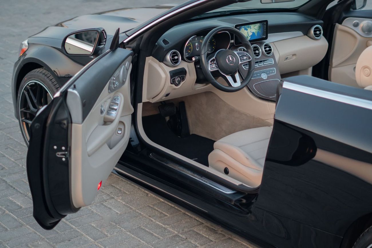 Mercedes-Benz C 300 Coupe SPORT 2.0L COUPE