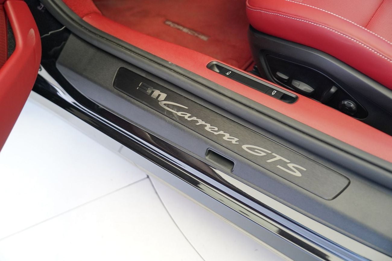 Porsche 911 Carrera GTS 3.0L (450 HP) Convertible