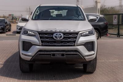 Toyota Fortuner SR5
