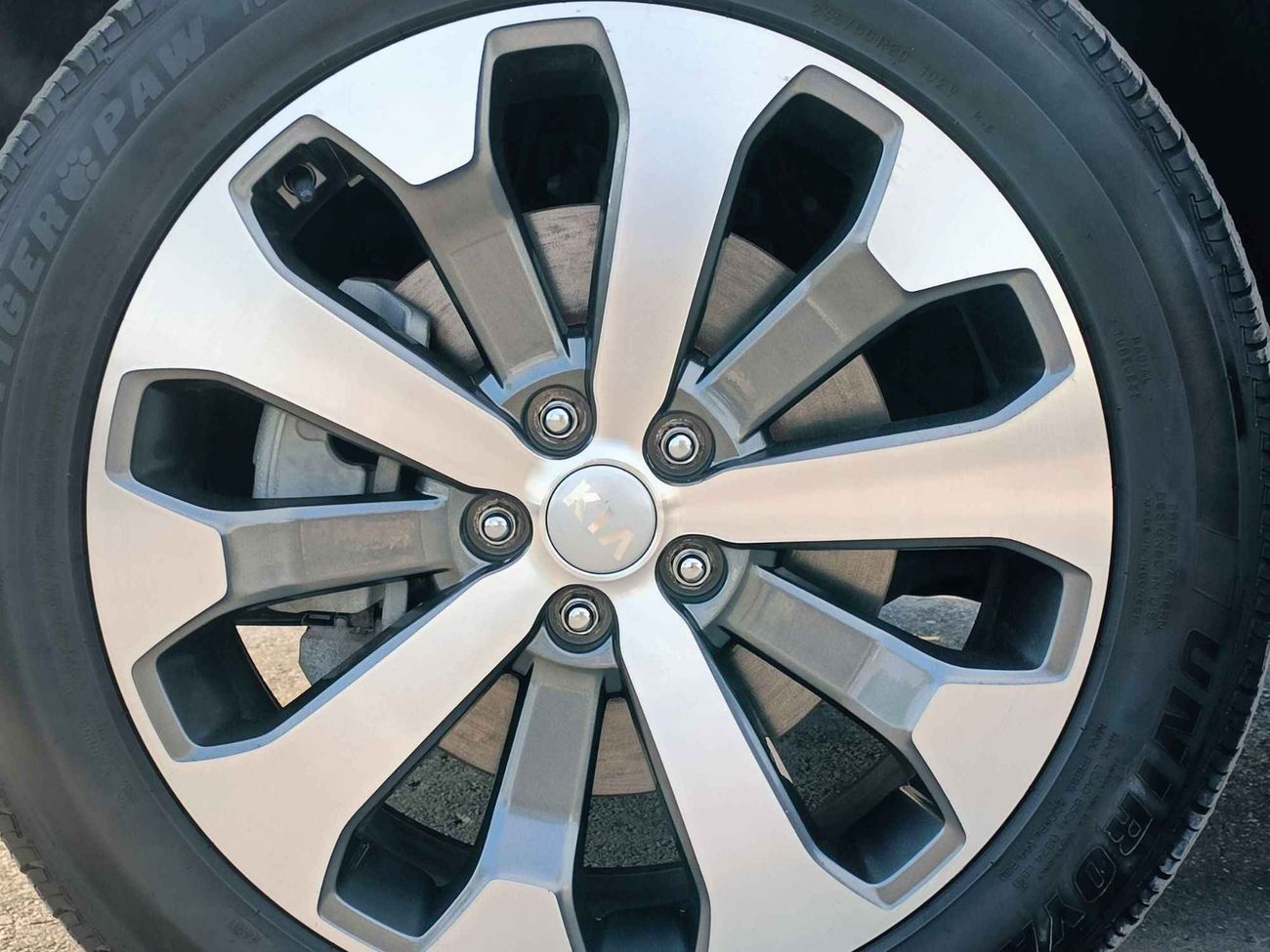 كيا تيلورايد S // 944 AED Monthly //  SUNROOF / FULL OPTION (LOT # 14610)