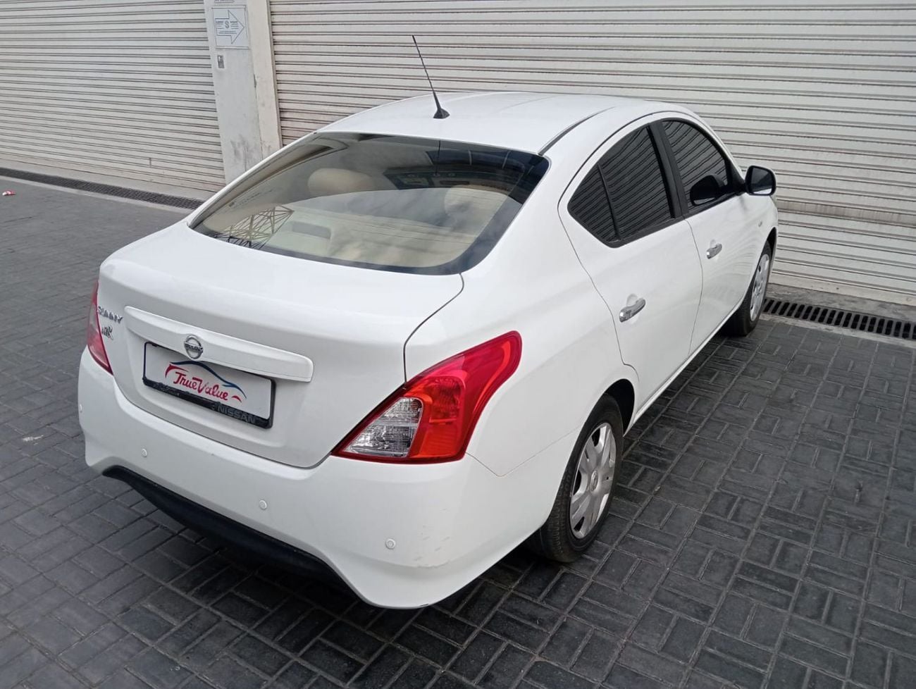 Nissan Sunny SV