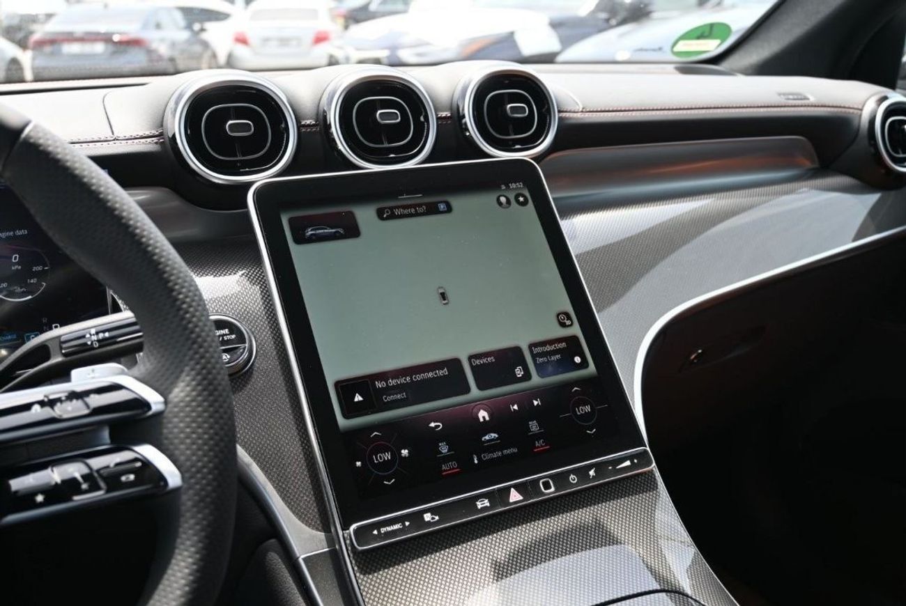 Mercedes-Benz GLC 200 Mercedes-Benz GLC 200 4Matic 2.0L 4WD, SUV, Model 2024 Color White