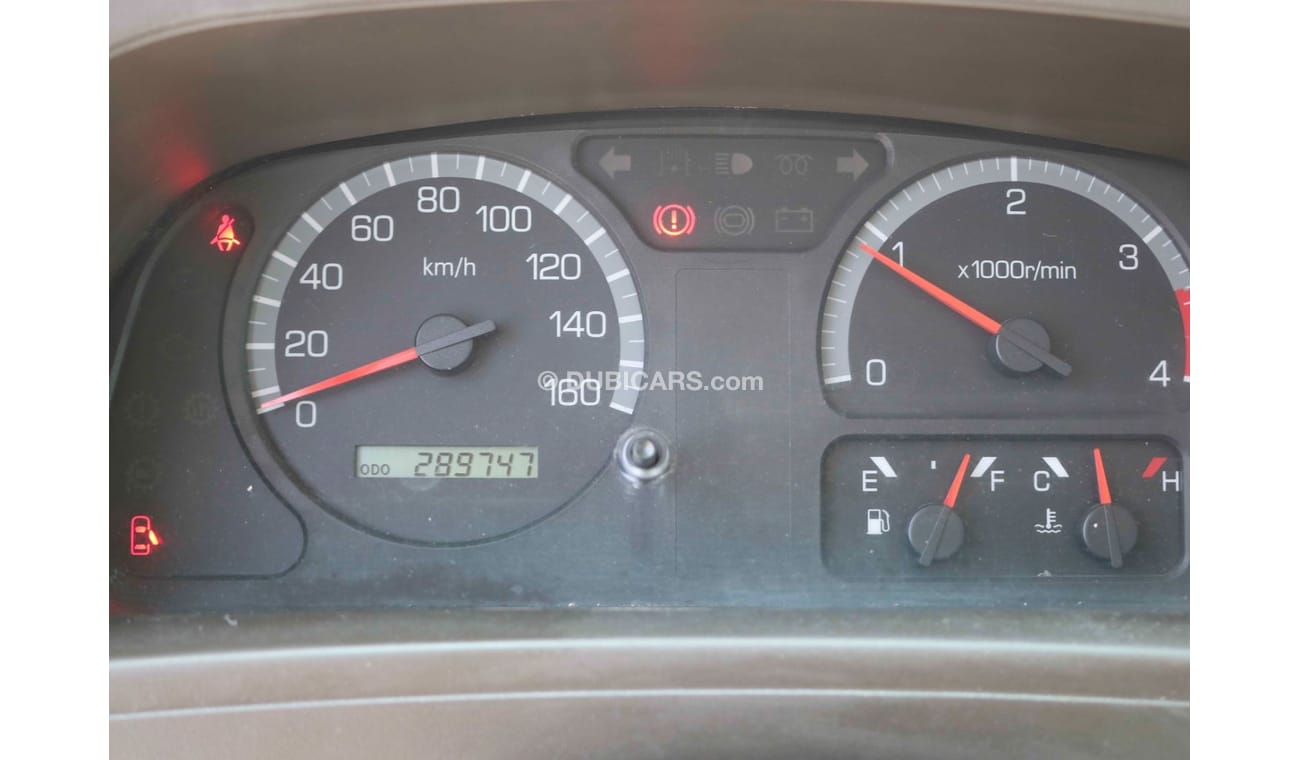 ميتسوبيشي روزا 2015 | 34 SEATER BUS WITH GCC SPECS AND EXCELLENT CONDITION