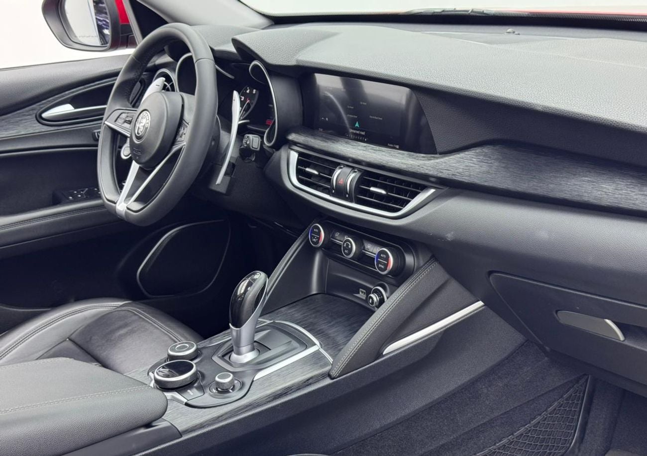 Alfa Romeo Stelvio Super 2.0L 2020 Alfa Romeo Stelvio Q4, Warranty, Full Agency Service History, GCC