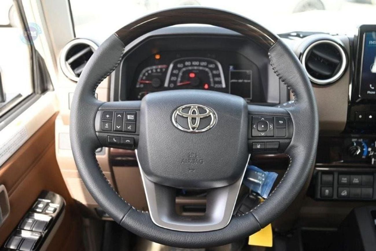 Toyota Land Cruiser Pick Up 79 Double Cab LX-Z 4.0L Petrol 4WD Automatic