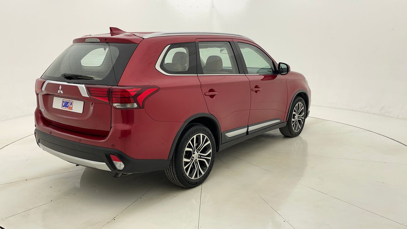 ميتسوبيشي آوتلاندر GLX HIGHLINE 2.4 | بدون دفعة مقدمة | اختبار قيادة مجاني للمنزل