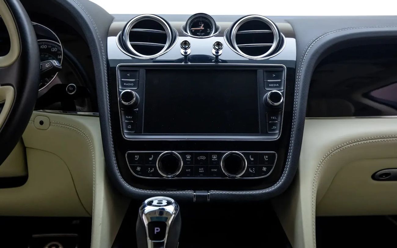 بنتلي بينتايجا Bentayga 4.0T - US Spec