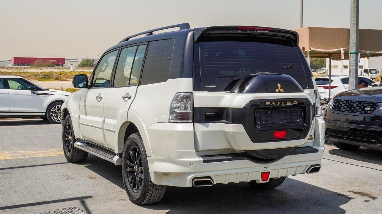 Mitsubishi Pajero GLS V6