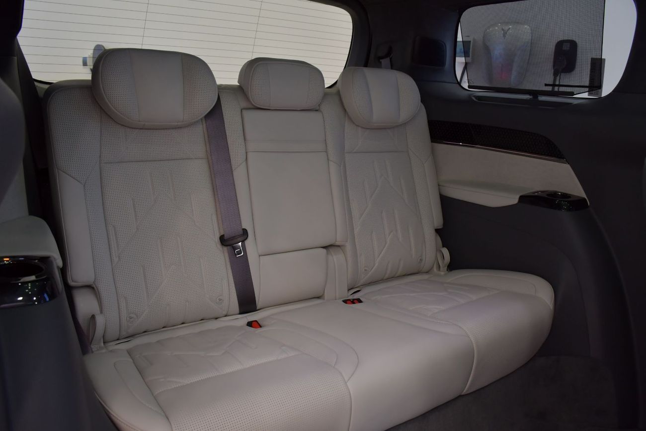 زيكر 009 Glorious Collector's Edition 4WD 108kWh