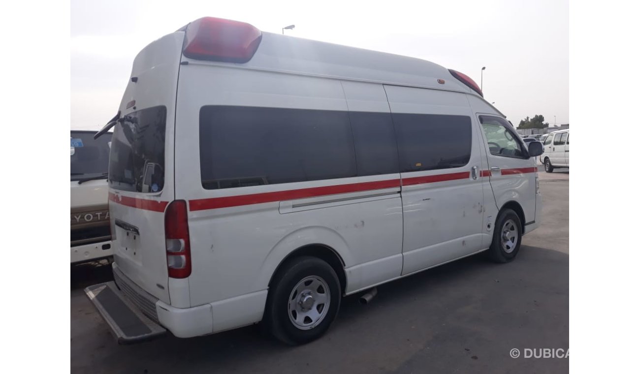 Toyota Hiace 2011