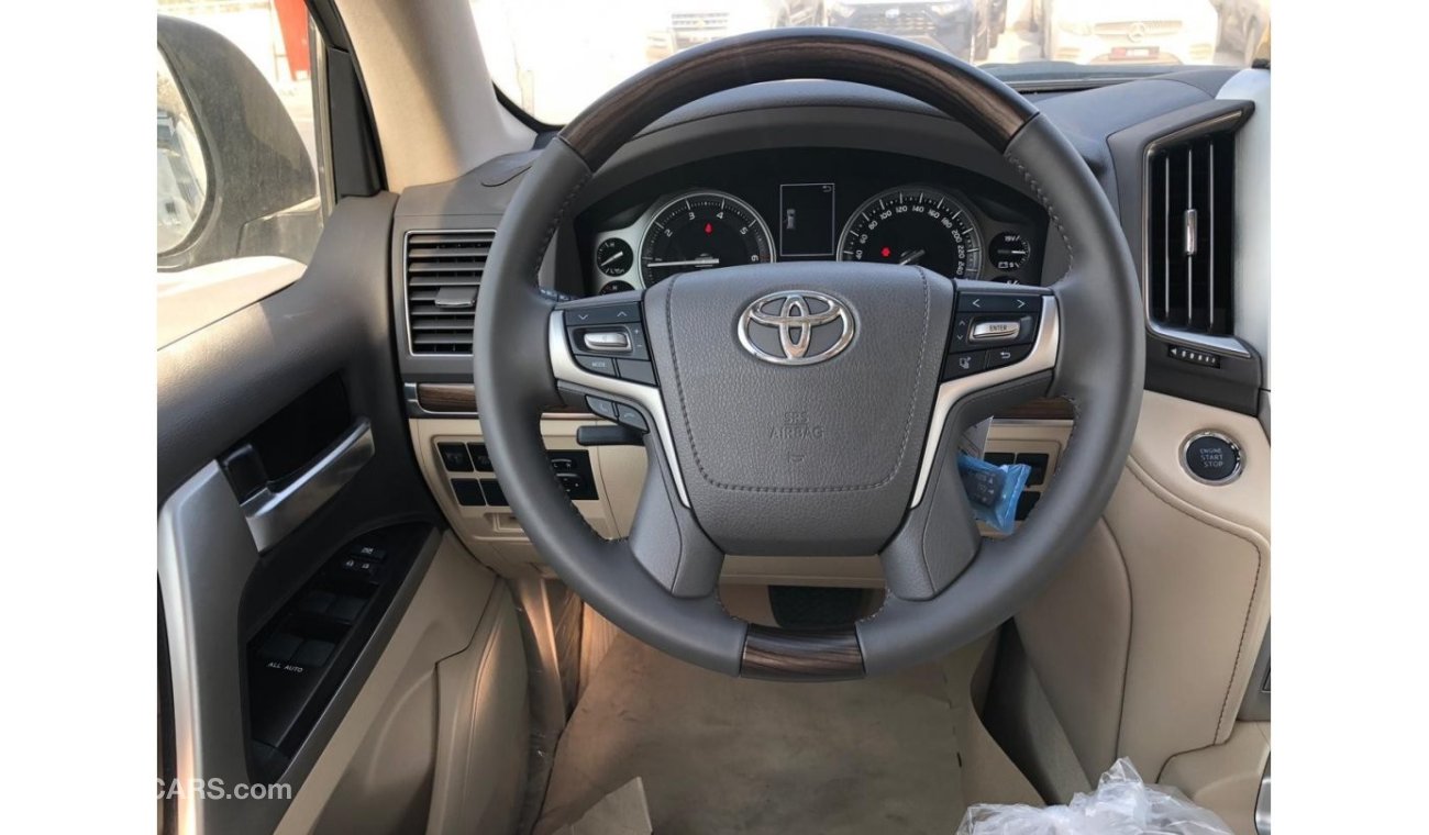 تويوتا لاند كروزر TOYOTA LAND CRUISER 5.7L VX-S