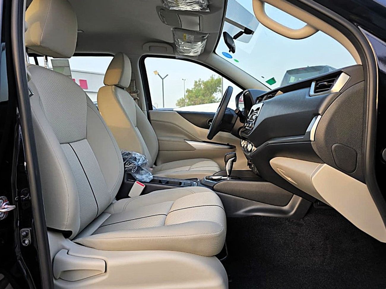 نيسان إكستيرا SE 2.5L RWD