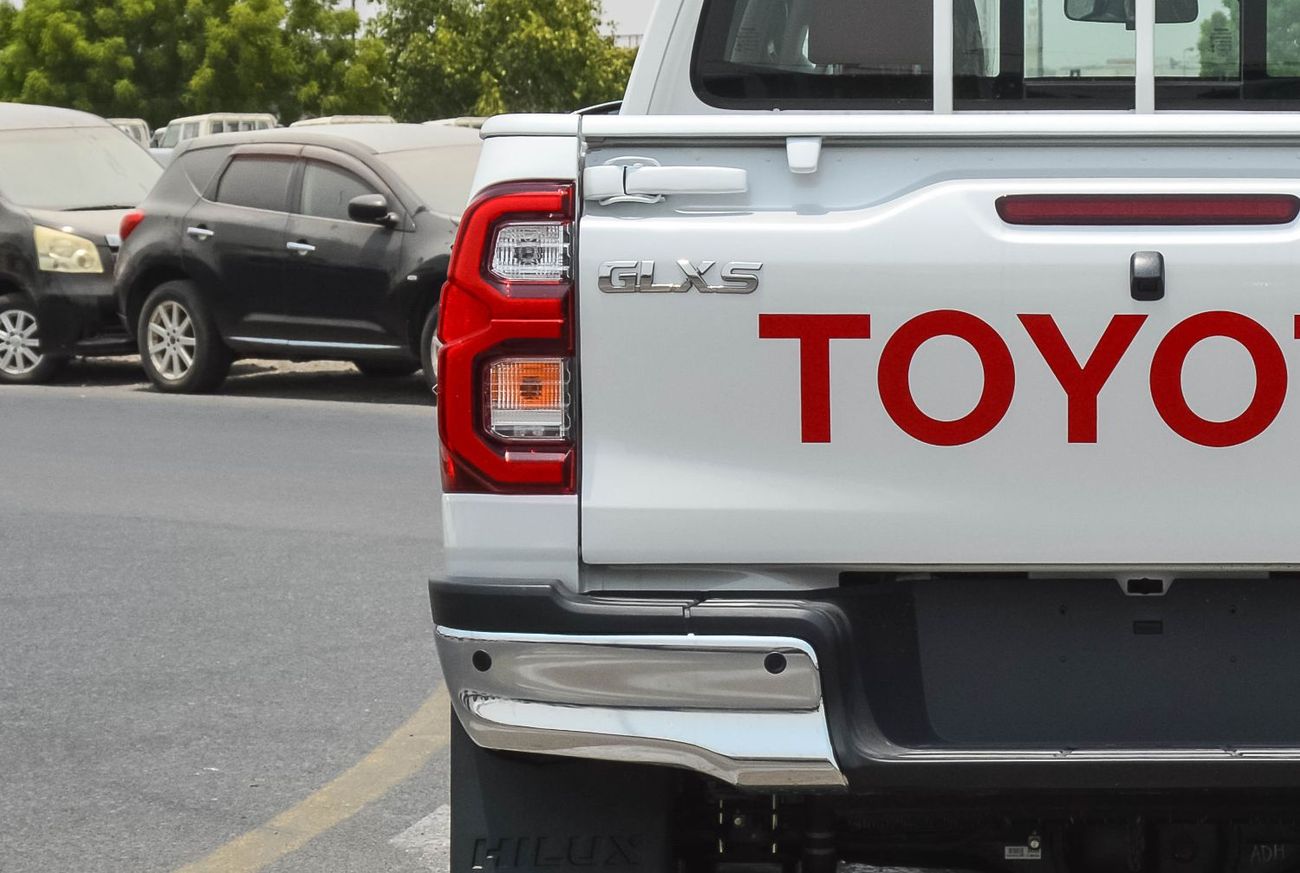 Toyota Hilux TOYOTA HILUX 2.4L 4WD DIESEL PICKUP 2025