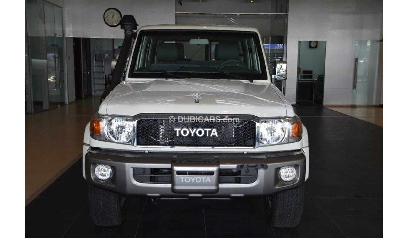Toyota Land Cruiser hardtop 2016 V6 4.0