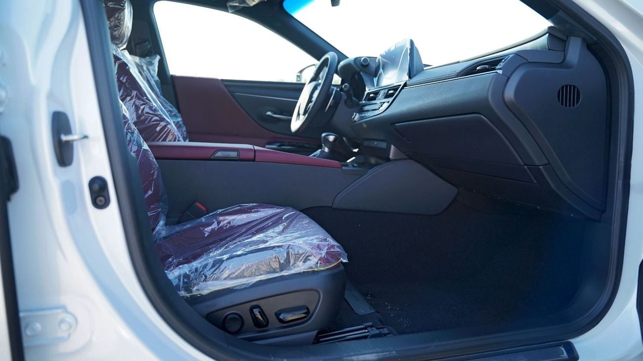 Lexus ES300h 2.5L Hybrid Sedan | Leather Seats | Alloy Wheels | Rear Camera | Sunroof | Zero KM | ES300h