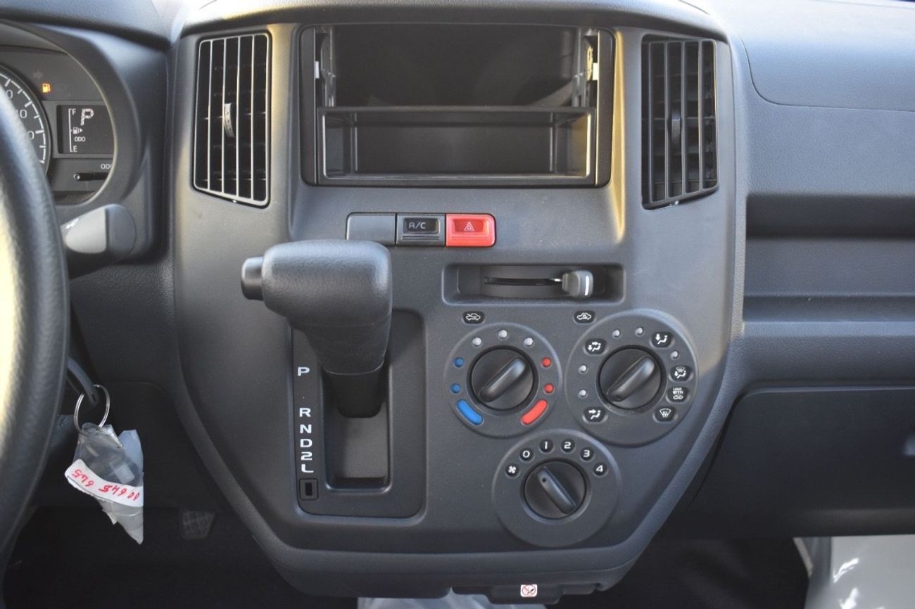 تويوتا لايت آيس