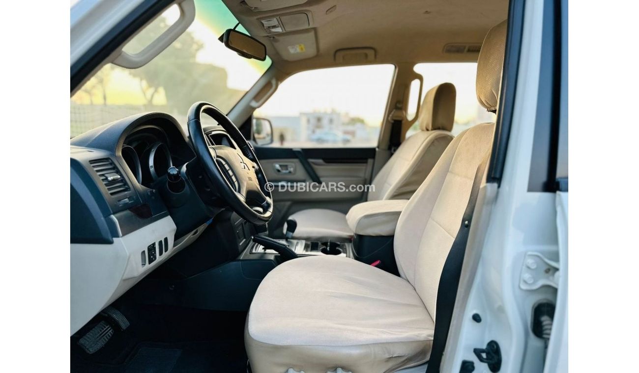 Mitsubishi Pajero GLS Mid 1030 PM || PAJERO GLS 3.0 V6 4WD || LOW MILEAGE 0% DOWN PAYMENT || WELL MAINTAINED