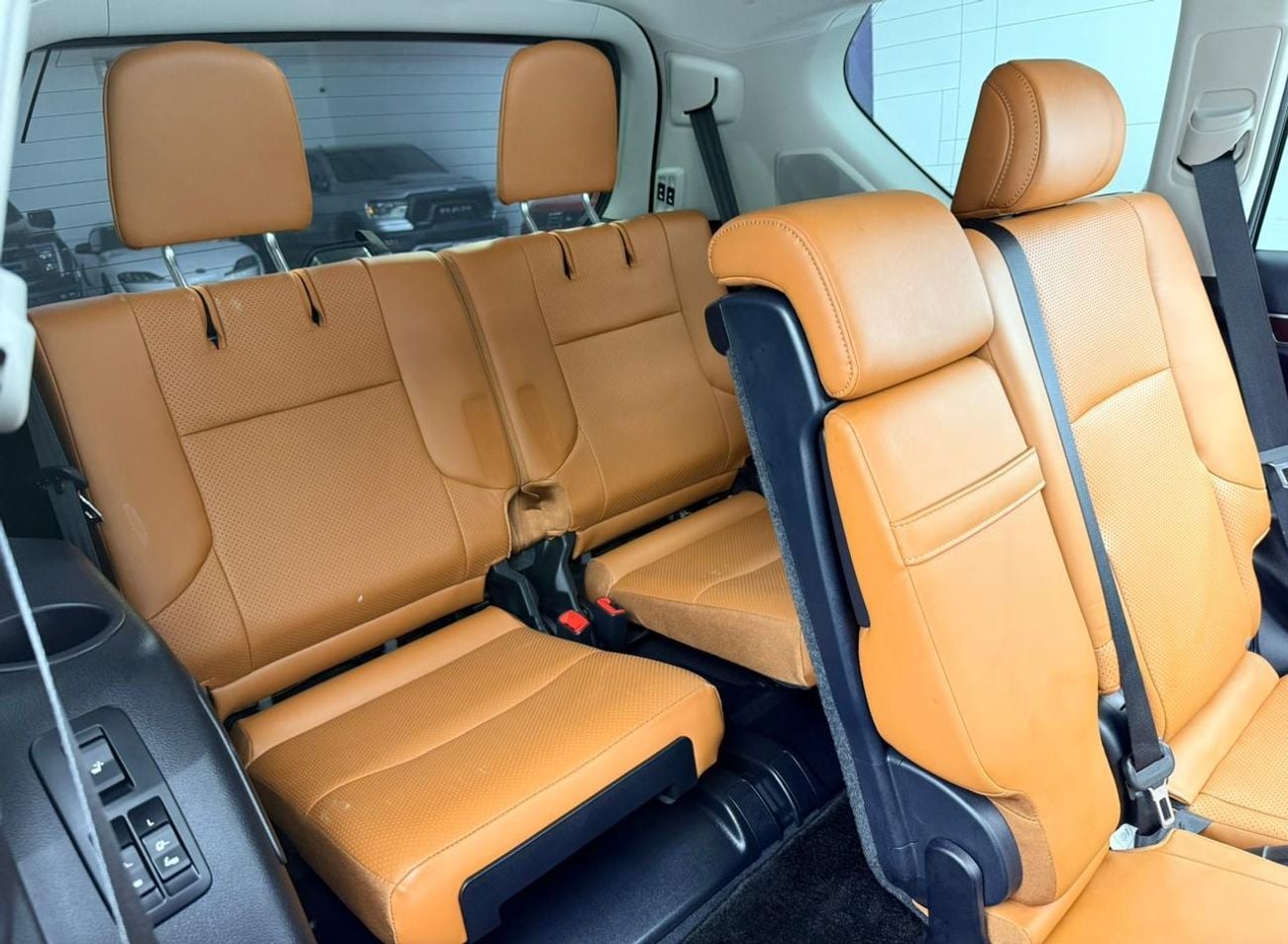 Lexus GX460 PLATINUM 2019 Lexus GX460 Platinum, Warranty, Full Lexus Service History, Very Low Km, GCC