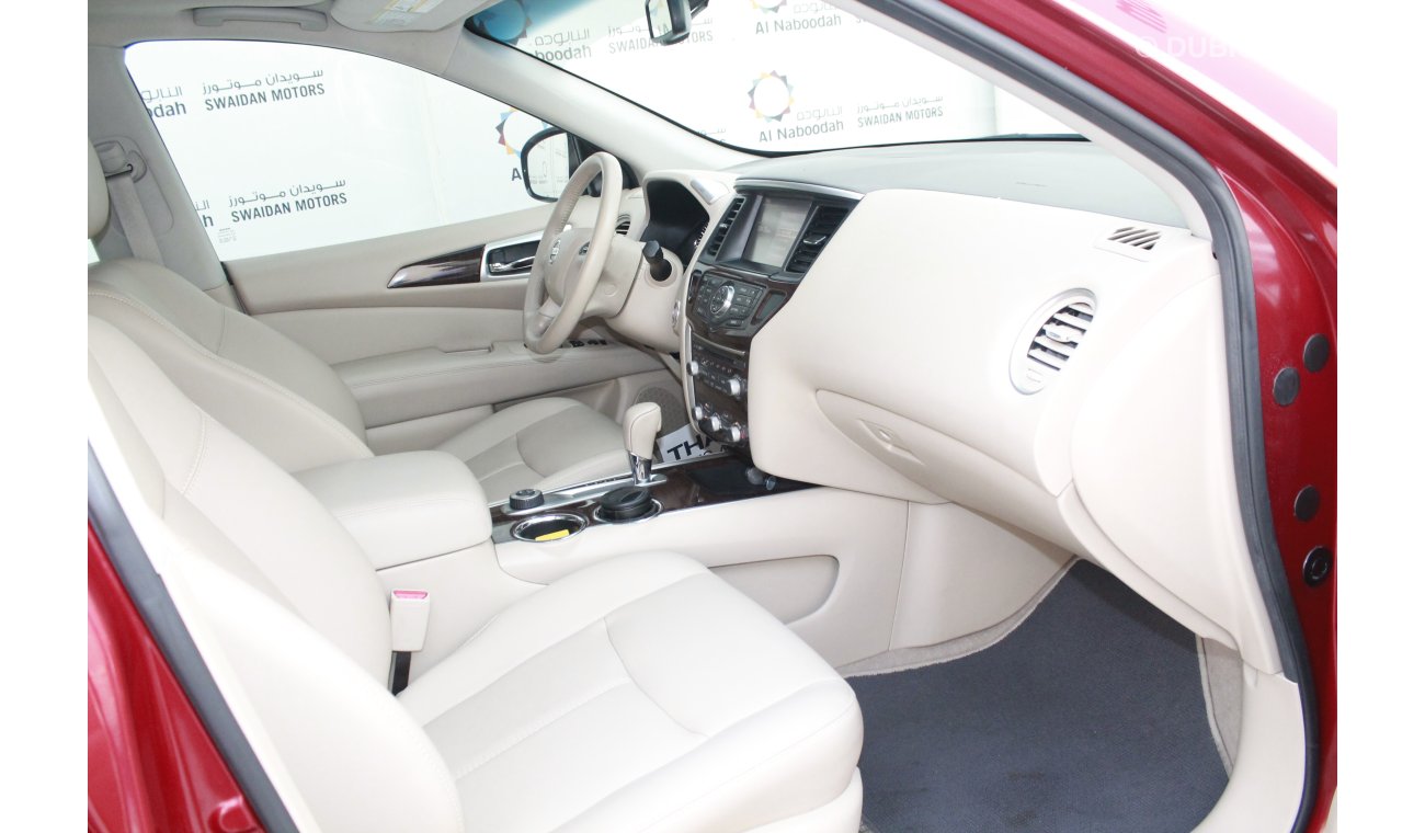 Nissan Pathfinder 3.5L V6 SV 2015 WITH REAR CAMERA SUNROOF