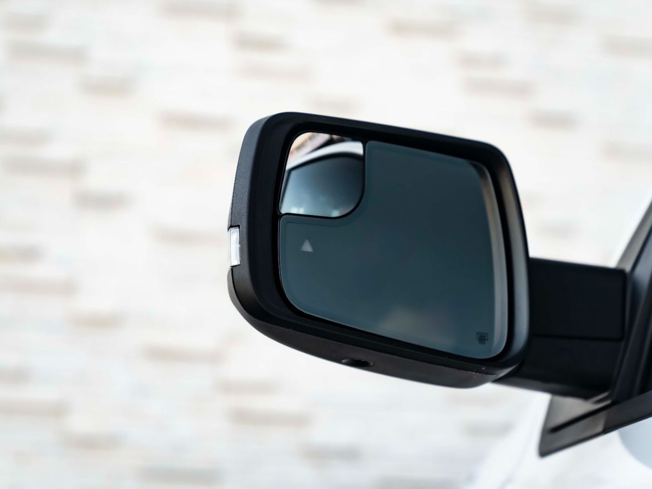 رام 1500 Bighorn Crew Cab 5.7L