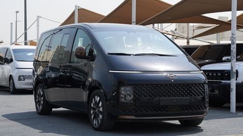 Hyundai Staria LUXURY