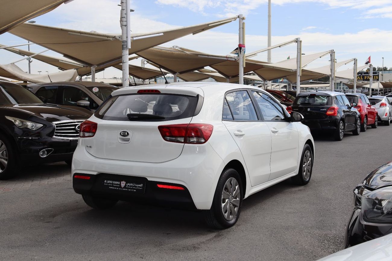 كيا ريو EX خالية من الحوادث - خليجي - مكينة 1400 سي سي - بحالة ممتازة من الداخل والخارج